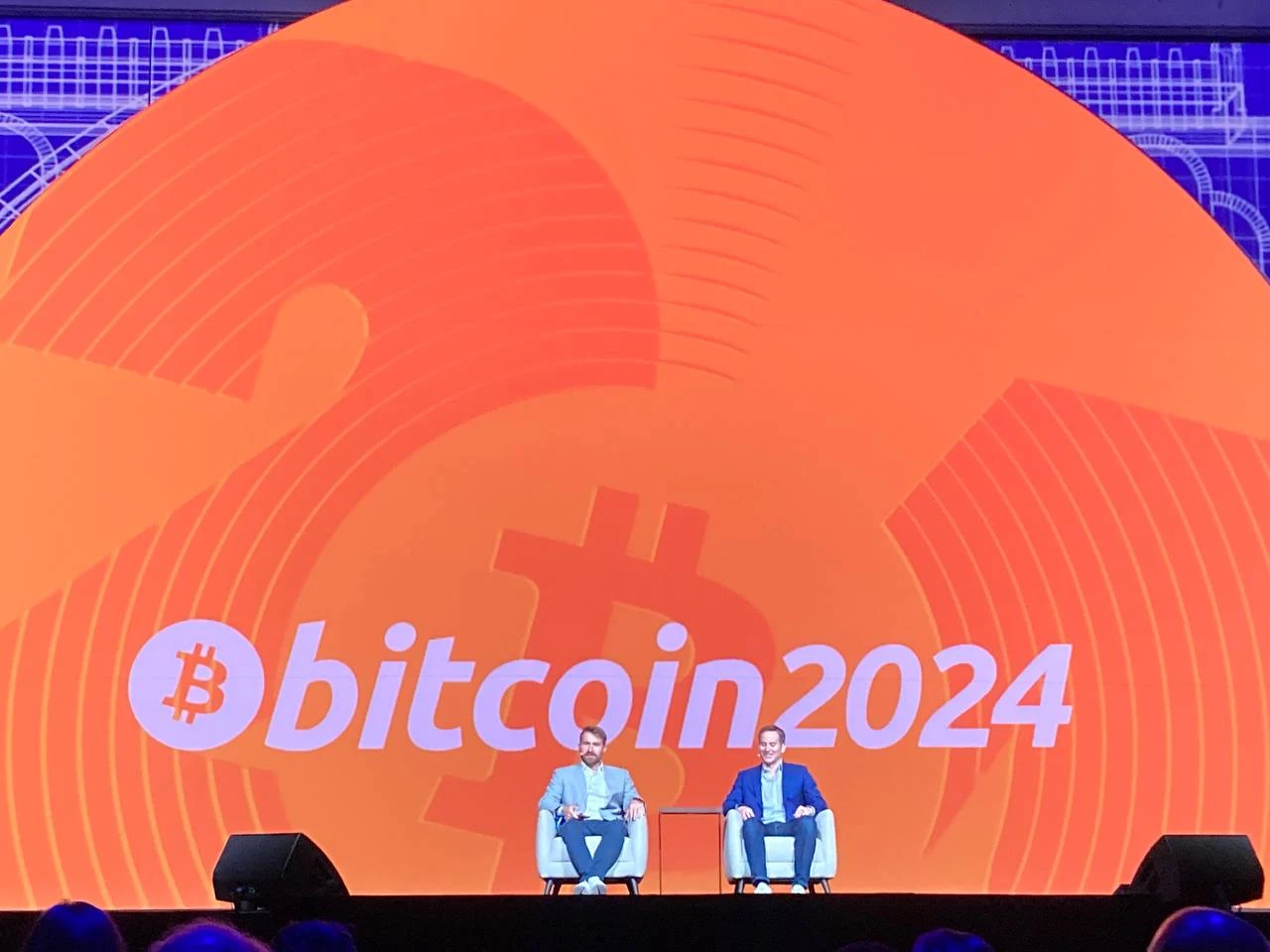 Bitcoin 2024大会首日:特朗普元素遍布会场,牛市气氛浓厚