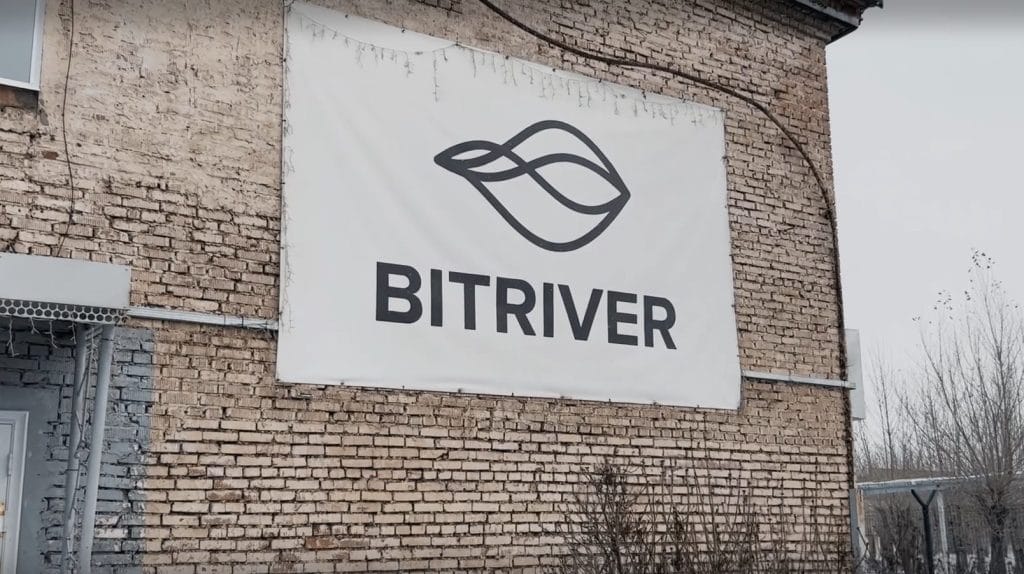 ロシアのブラツクにあるBitRiverが運営する暗号通貨マイニングデータセンター。