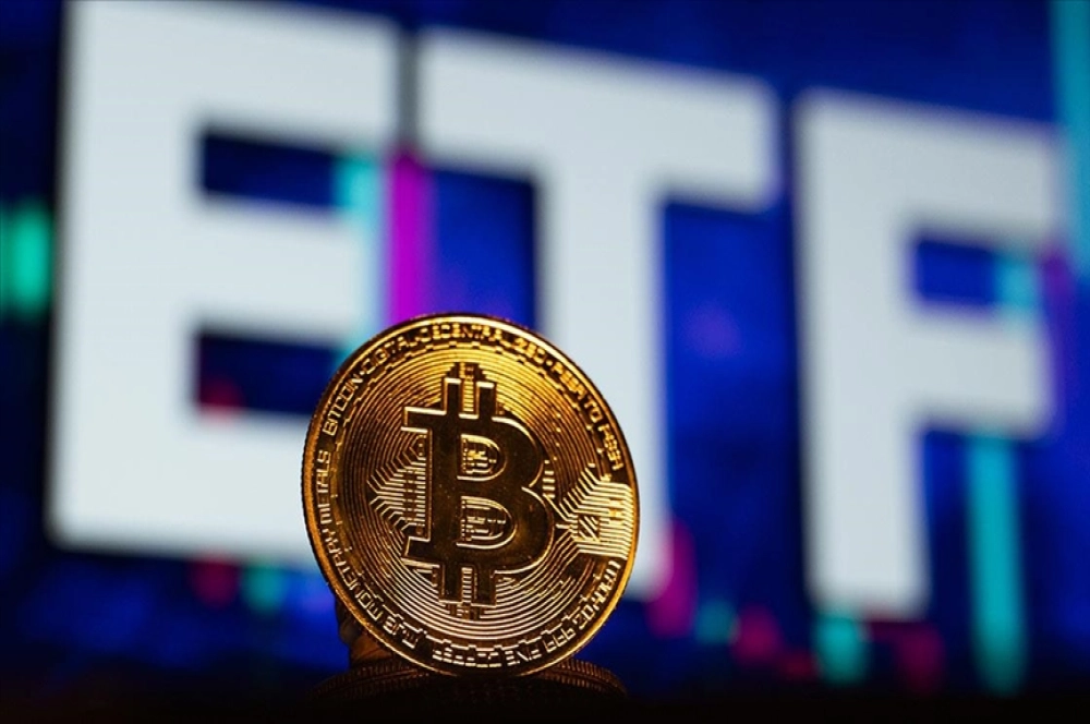 Facebook, Instagram Kriptoya Açılıyor: Bitcoin ETF Hamlesi Geldi!