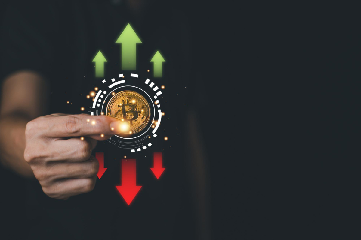 Ünlü Stratejist Açıkladı: Bitcoin için Dip ve Zirve Hedefleri!